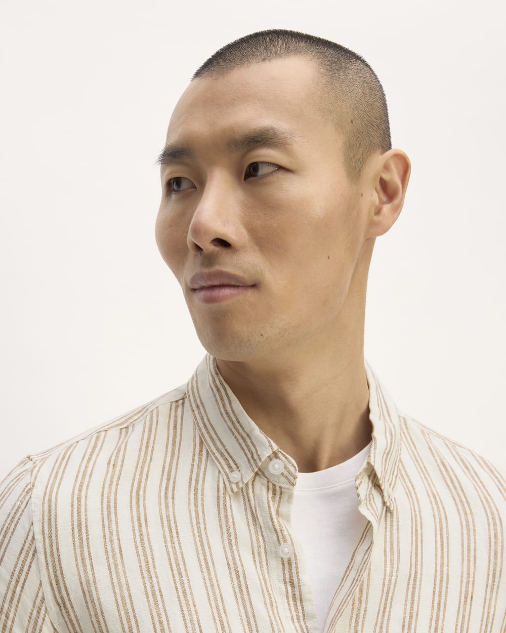 The Classic Short-Sleeve Shirt in Linen | Bone / Toasted Coconut