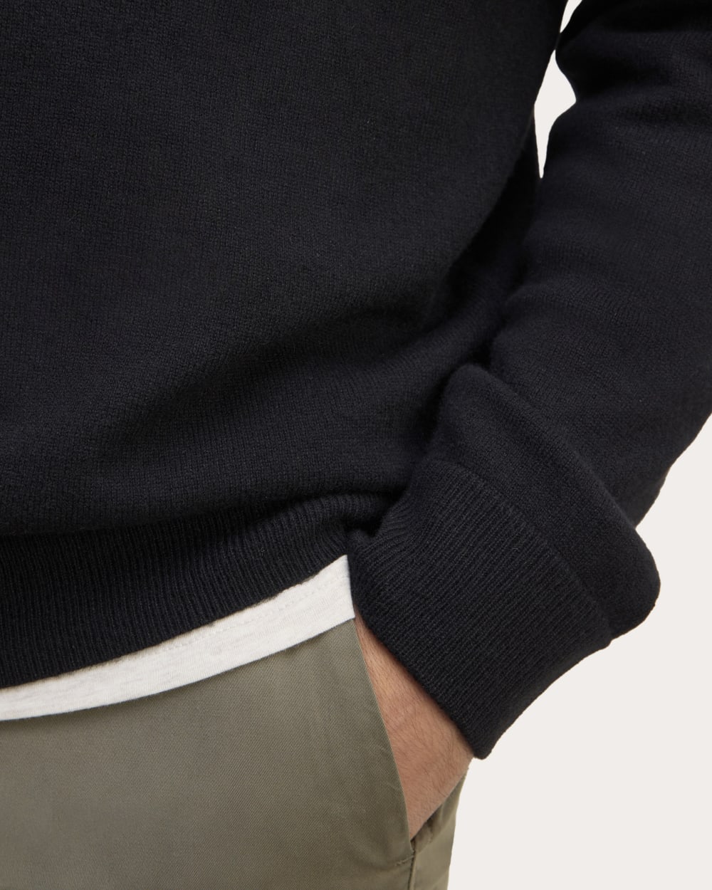 The Cashmere V-Neck Sweater | Black