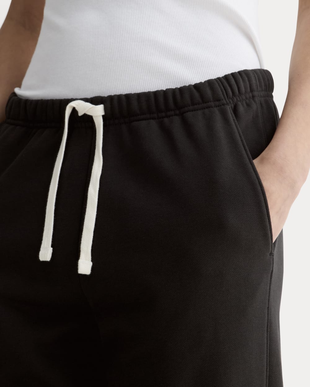The Off-Duty Jogger | Black